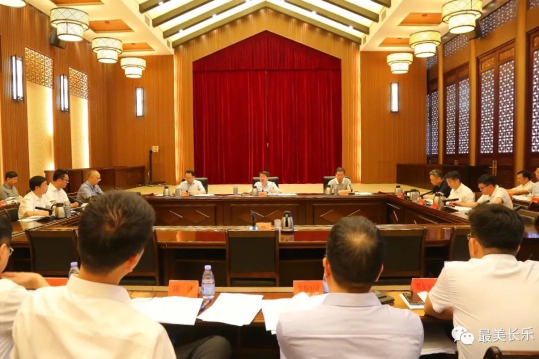 区委常委会会议召开 传达学习贯彻习近平总书记重要讲话精神和贺信精神 区委常委会会议召开 传达学习贯彻习近平总书记重要讲话精神和贺信精神