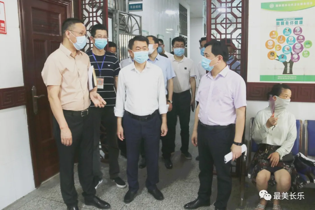 区领导调研新冠疫苗接种工作 区领导调研新冠疫苗接种工作