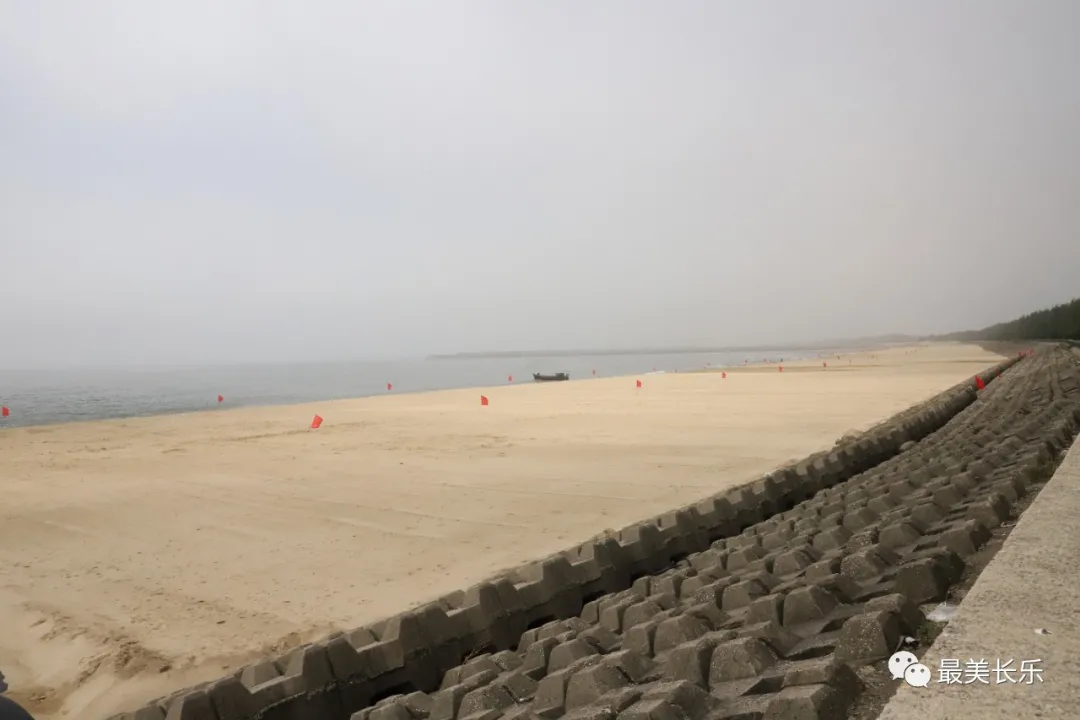 长乐机场北侧海滩修复加速推进预计本月下旬完成补沙工作 长乐机场北侧海滩修复加速推进预计本月下旬完成补沙工作