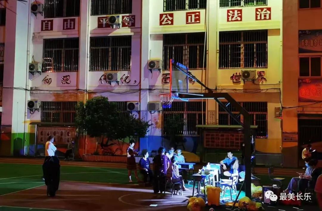 闻令而动!长乐核酸采样队火速集结支援莆田 闻令而动!长乐核酸采样队火速集结支援莆田