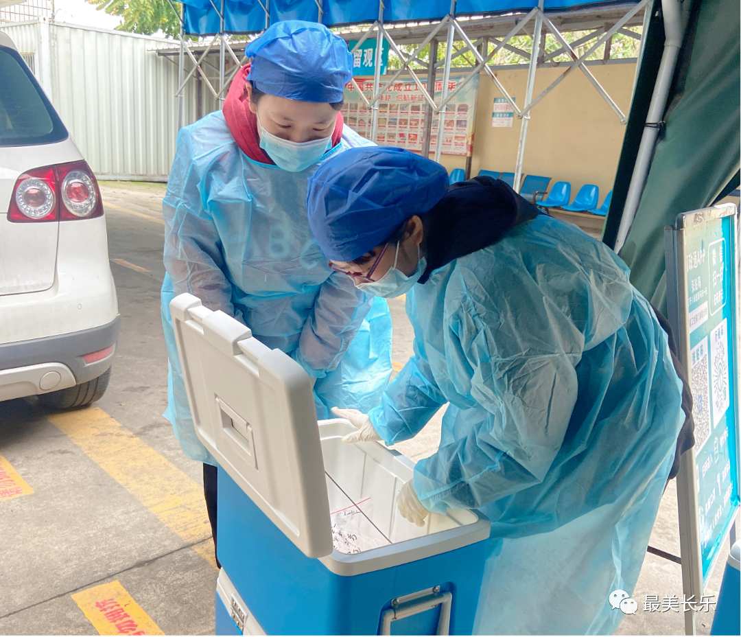 抗击疫情!这群“蓝精灵”一直在战斗...... 抗击疫情!这群“蓝精灵”一直在战斗......