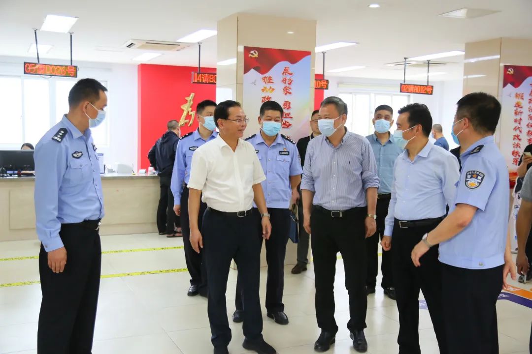 省人大常委会委员、监察司法委副主任委员王敏夫来航开展人大司法监督工作调研 省人大常委会委员、监察司法委副主任委员王敏夫来航开展人大司法监督工作调研