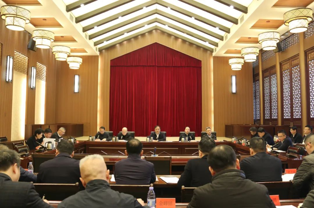 区委常委会议召开 区委常委会议召开