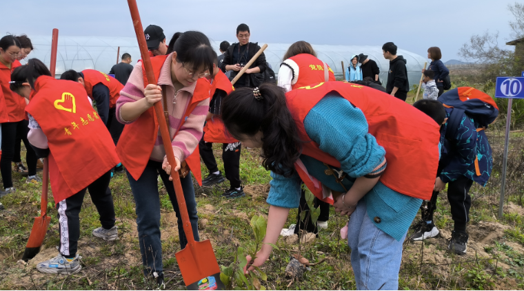 “植”此青绿,在长乐我们这样拥抱春天...... “植”此青绿,在长乐我们这样拥抱春天......
