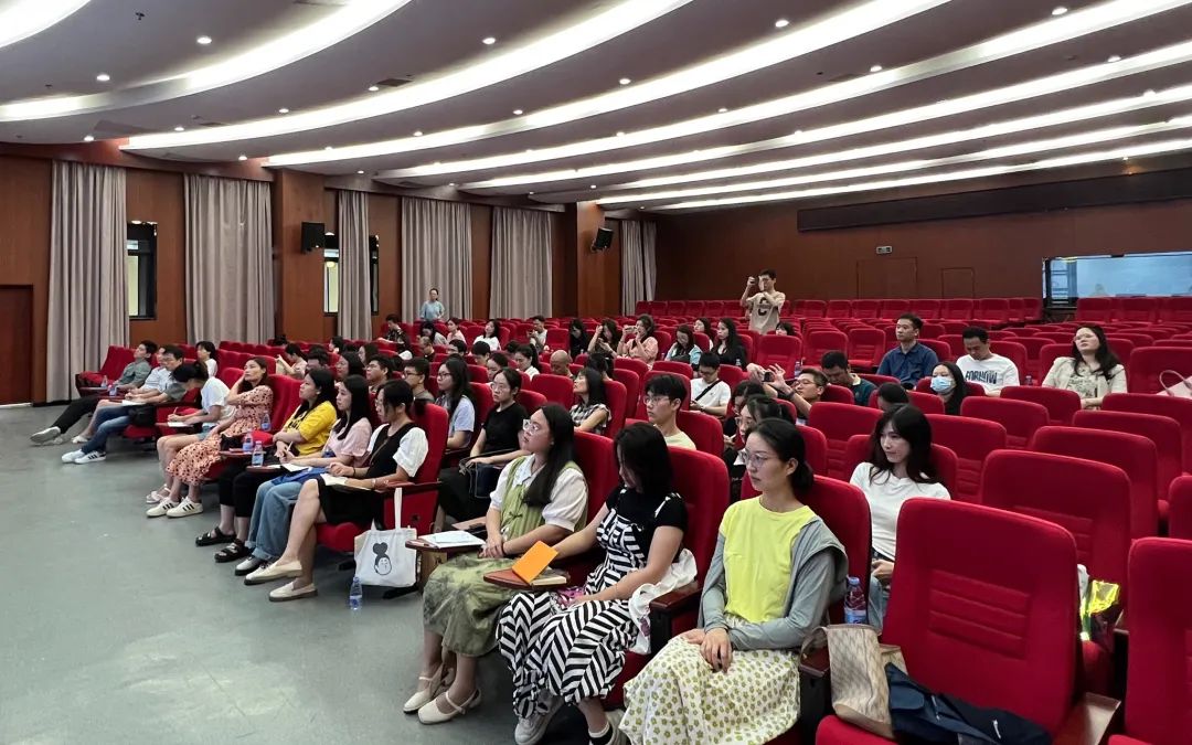让青春之花在主题教育中绽放!长乐这样做→ 让青春之花在主题教育中绽放!长乐这样做→