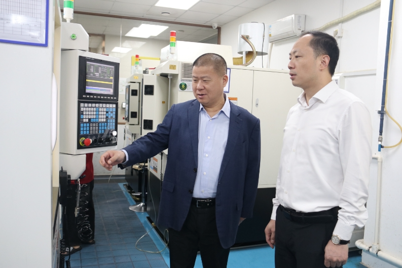 区领导赴鹤上镇宣讲习近平总书记在福建考察时的重要讲话精神并开展走访服务企业活动 区领导赴鹤上镇宣讲习近平总书记在福建考察时的重要讲话精神并开展走访服务企业活动