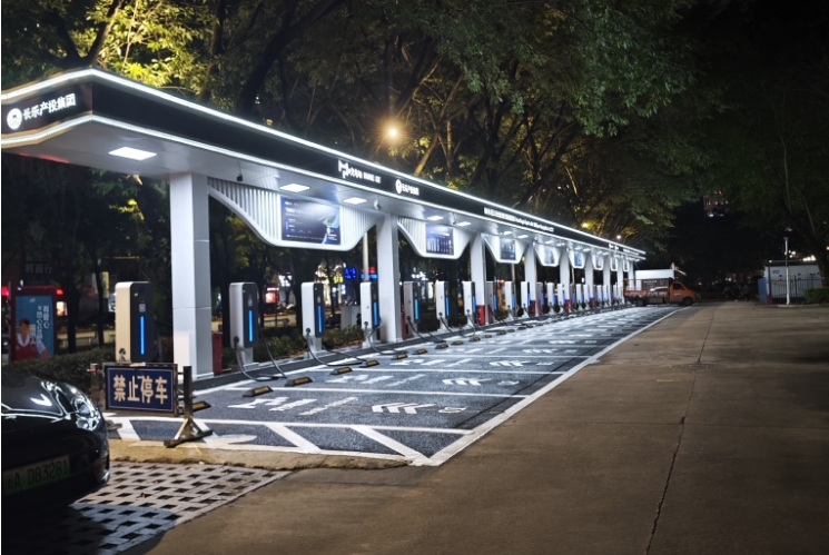 低至0.15元/度电,还能免费停车!长乐城区这个超充站投用 低至0.15元/度电,还能免费停车!长乐城区这个超充站投用
