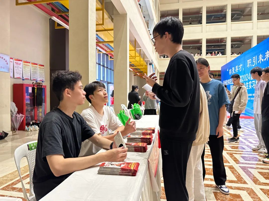 @长乐人,接到这个电话,一定要回答满意!满意!满意! @长乐人,接到这个电话,一定要回答满意!满意!满意!