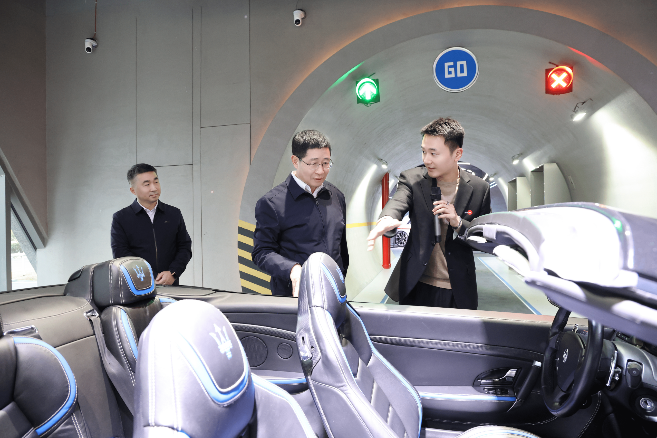 兰文赴企业调研营商环境及“产城人融合”情况