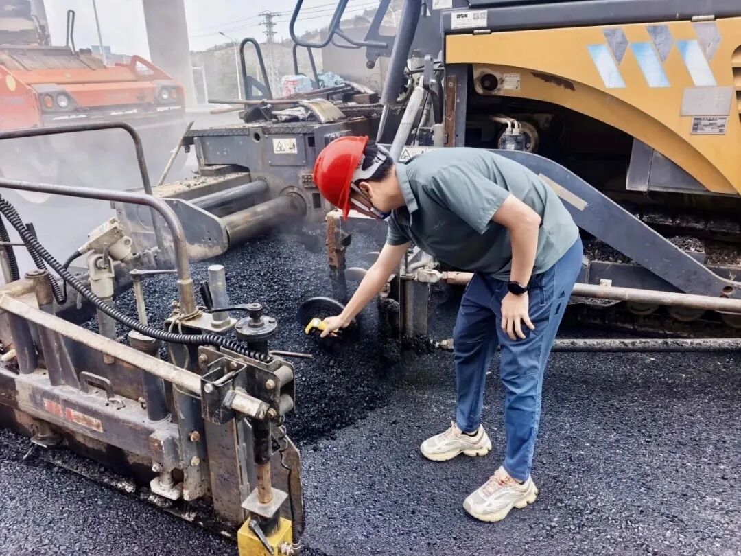 捷报传来！长乐⇌福清交通要道路面主体工程全线完工……